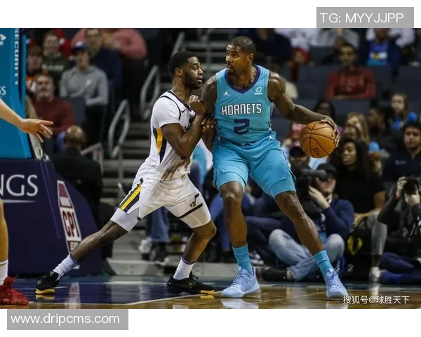 火箭队与黄蜂队激烈对决现场直播全程回顾与精彩瞬间分析 火箭队与黄蜂队激烈对决现场直播全程回顾与精彩瞬间分析