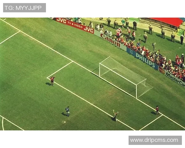 2006年世界杯经典对决荷兰队与塞黑队的精彩较量回顾 2006年世界杯经典对决荷兰队与塞黑队的精彩较量回顾