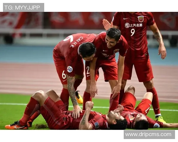 2018年恒大与鲁能激战回顾：巅峰对决中的精彩瞬间与战术分析